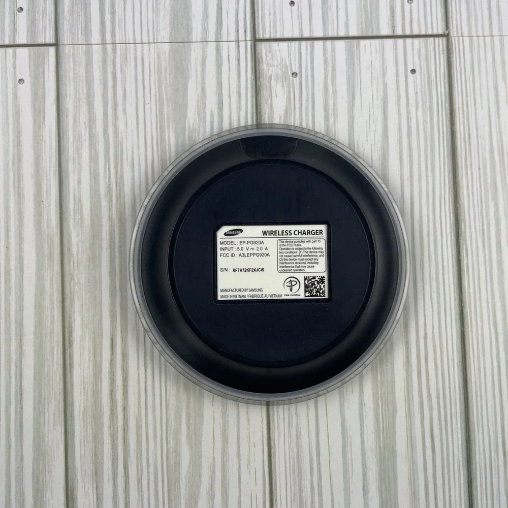 Samsung Galaxy Wireless Charging Pad (EP-PG920A) - Charger‎ only No Cable